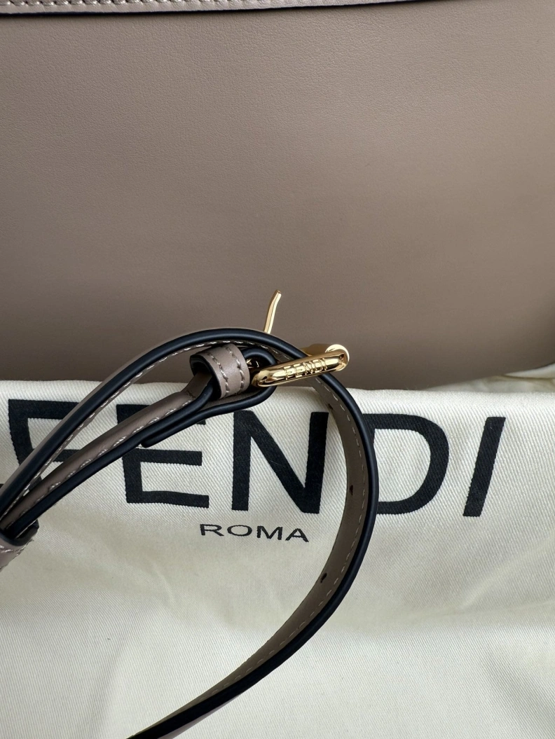 Minimalist Fxndx Top Handle Bags 68332