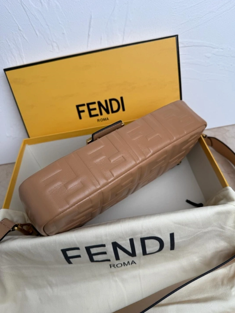 Cozy Fxndx Baguette Bags 68368