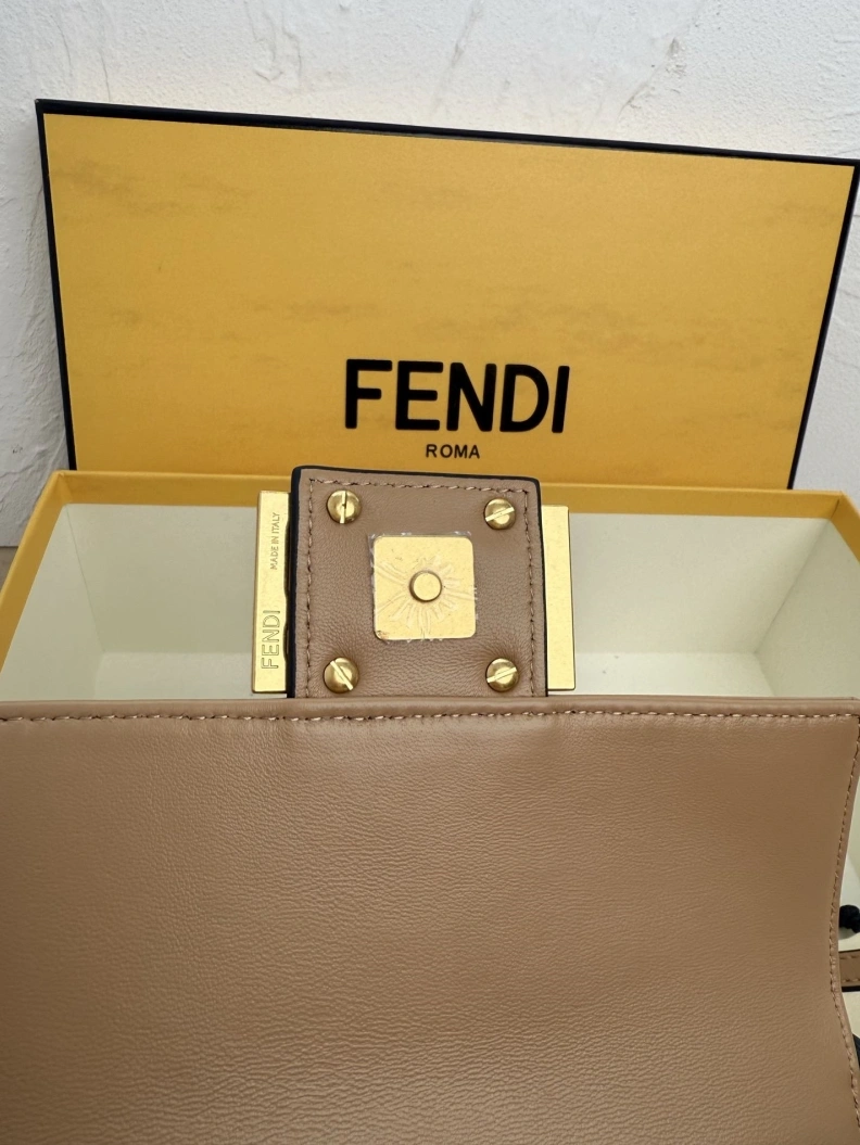Fashionable Fxndx Baguette Bags 68382