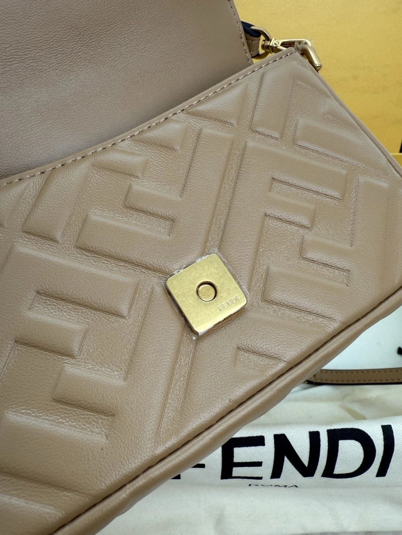 Fashionable Fxndx Baguette Bags 68382