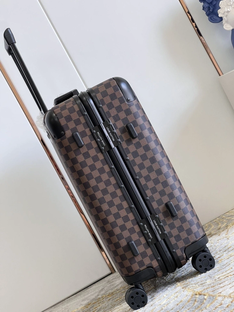 WellDesigned LX Suitcase 25718