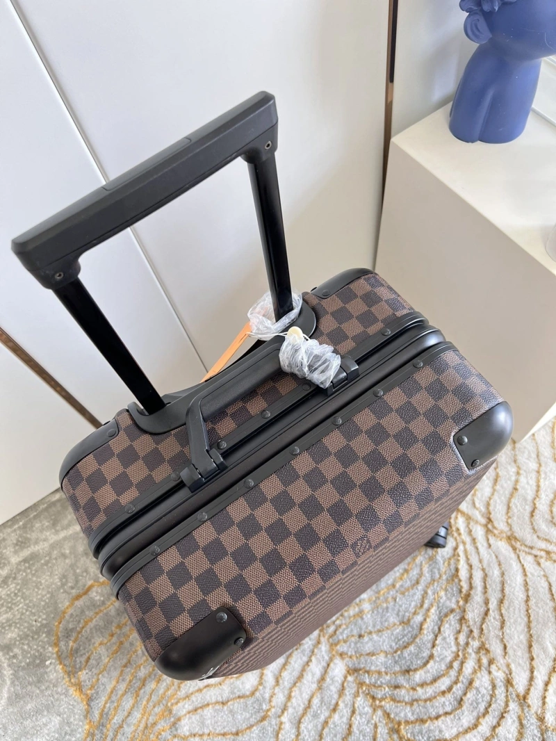 WellDesigned LX Suitcase 25718