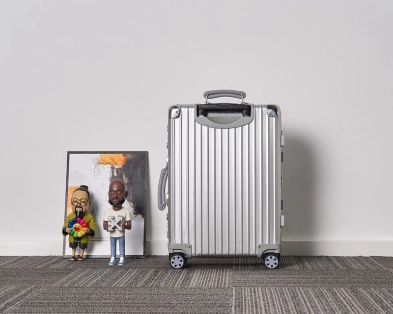 Affordable Rxmxwa Suitcase 25577