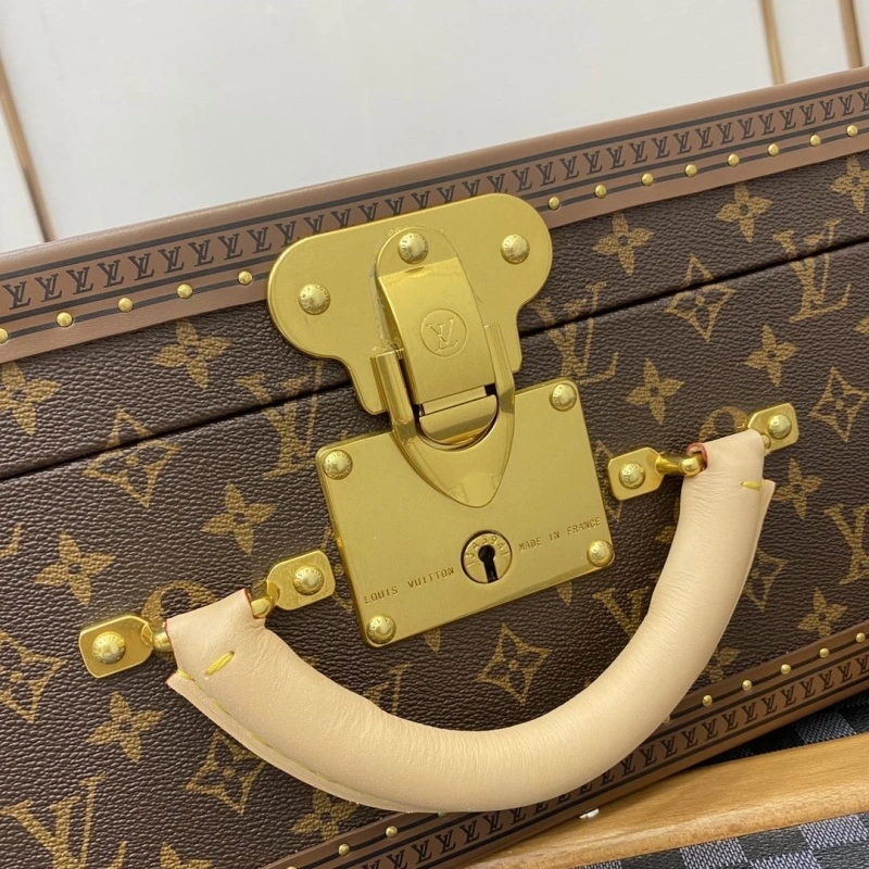 Cozy LX Suitcase 25708