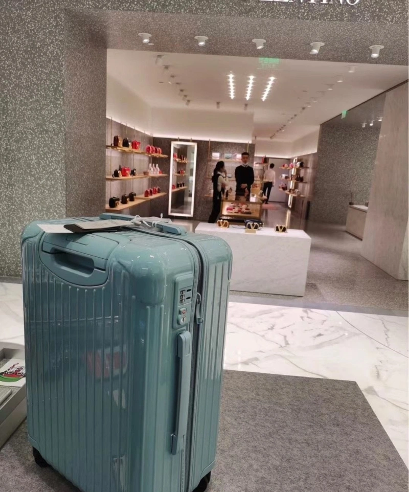 Rxmxwa Suitcase Soft 25555