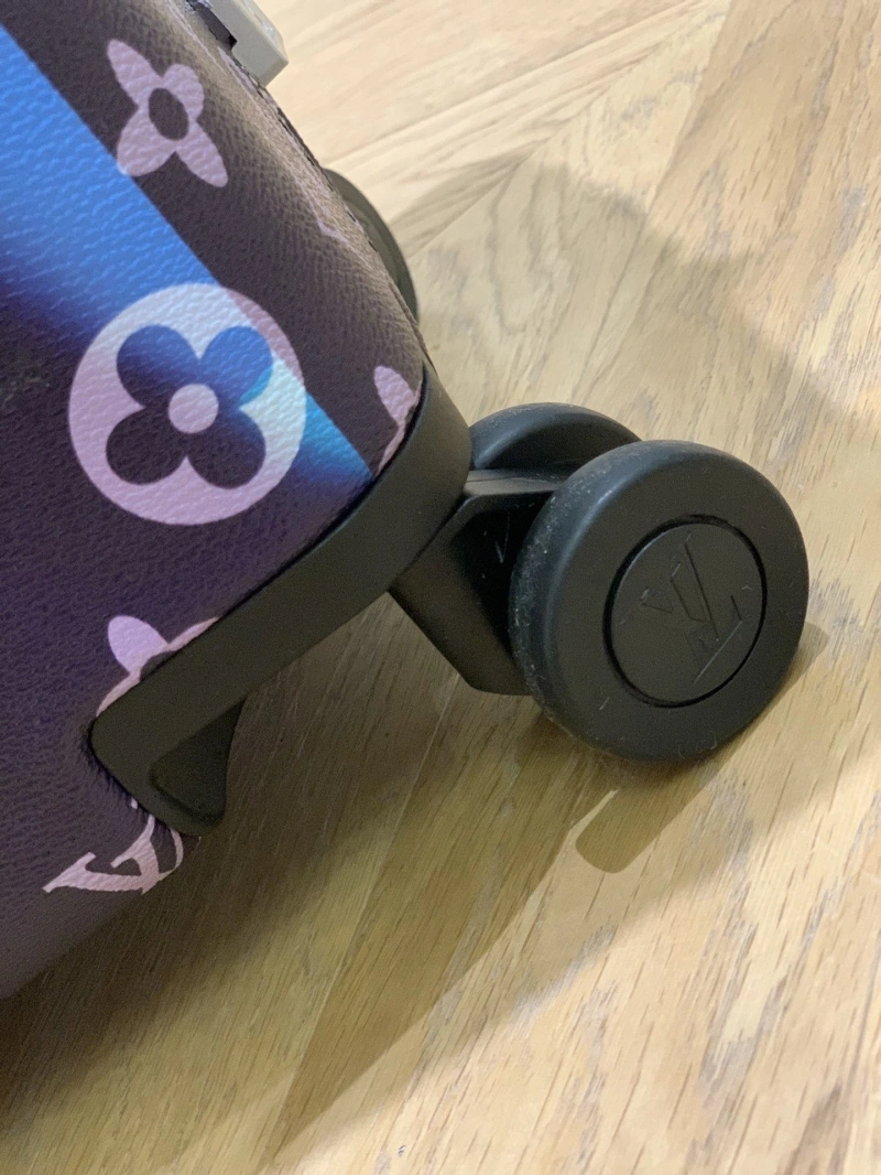 LX Suitcase Comfortable 25706