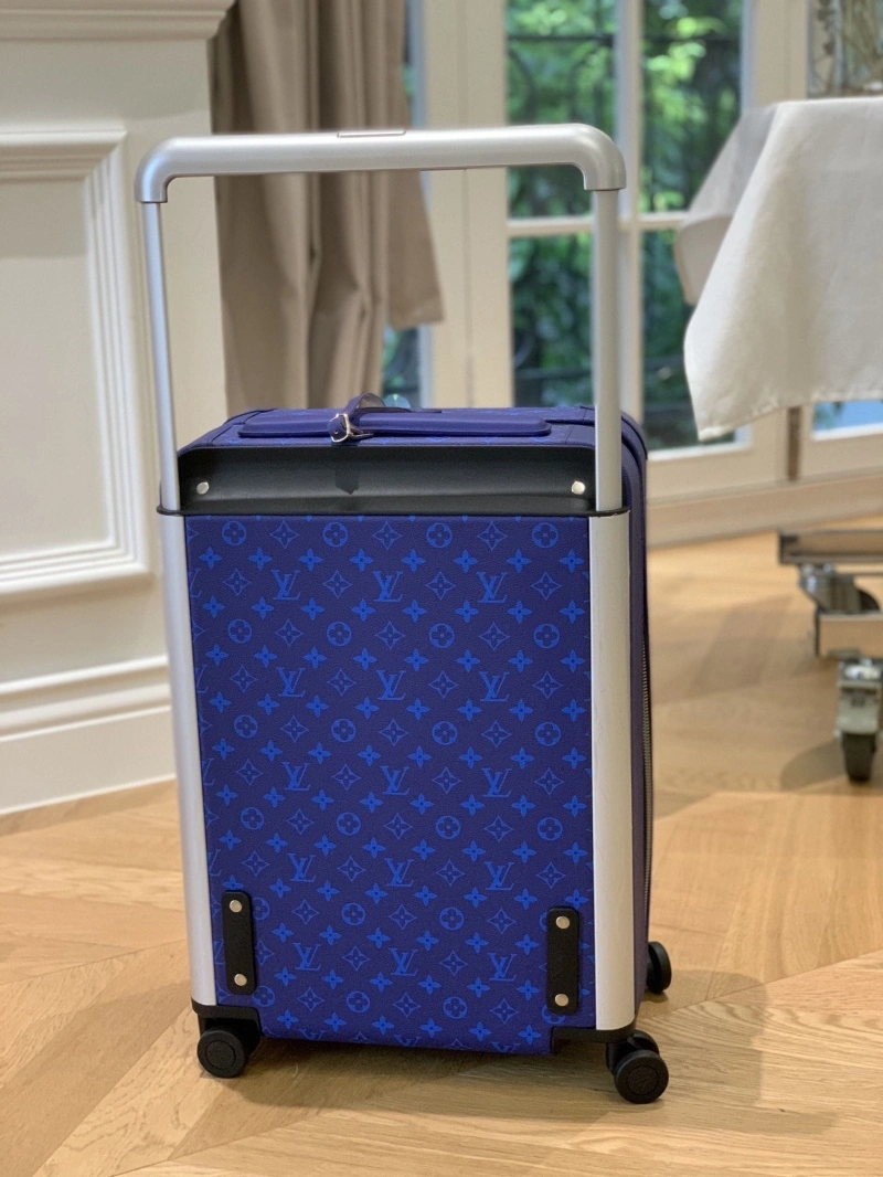 Soft LX Suitcase 25710