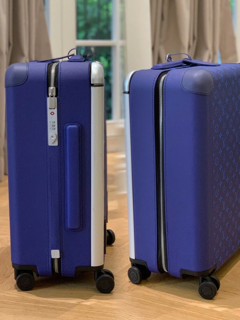 Soft LX Suitcase 25710