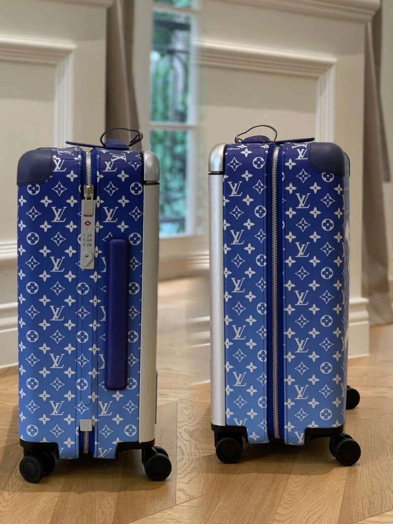 Refined LX Suitcase 25705
