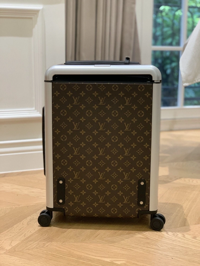 Breathable LX Suitcase 25682