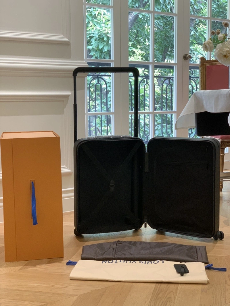Unique LX Suitcase 25688