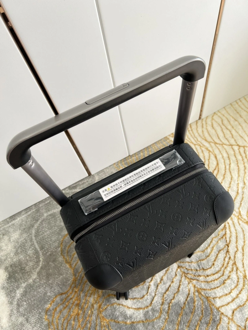 UrbanStyle LX Suitcase 25662