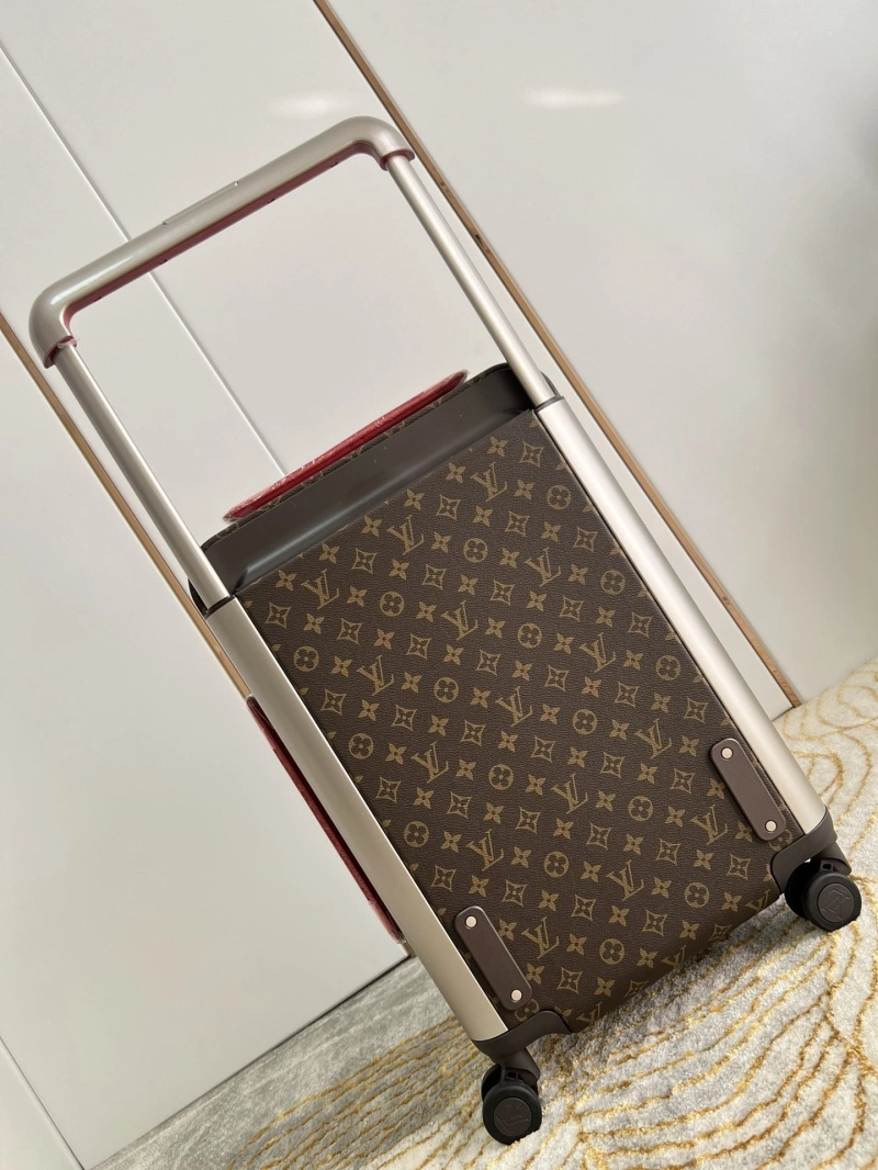 Durable LX Suitcase 25685