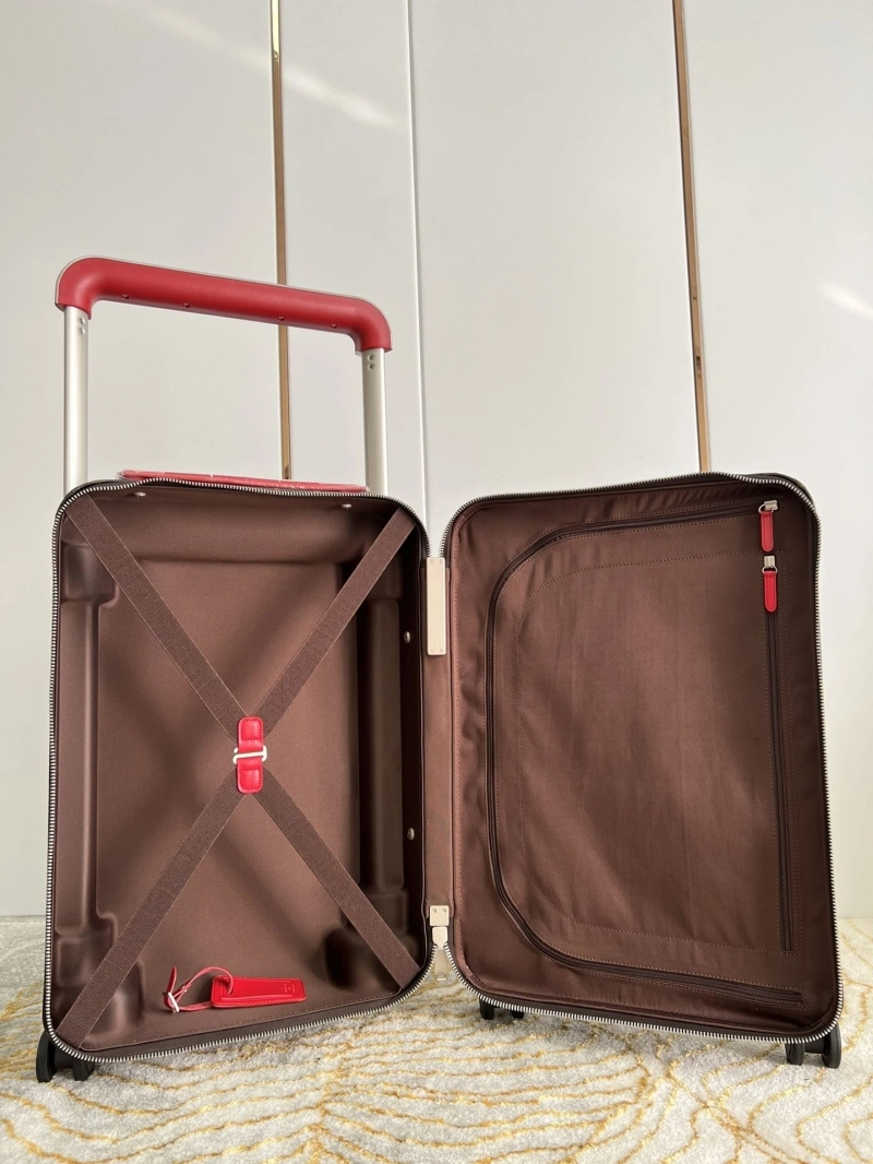 Durable LX Suitcase 25685