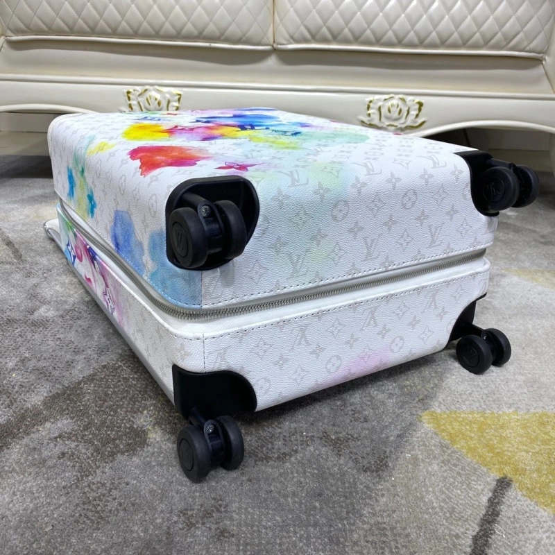 Classic LX Suitcase 25756