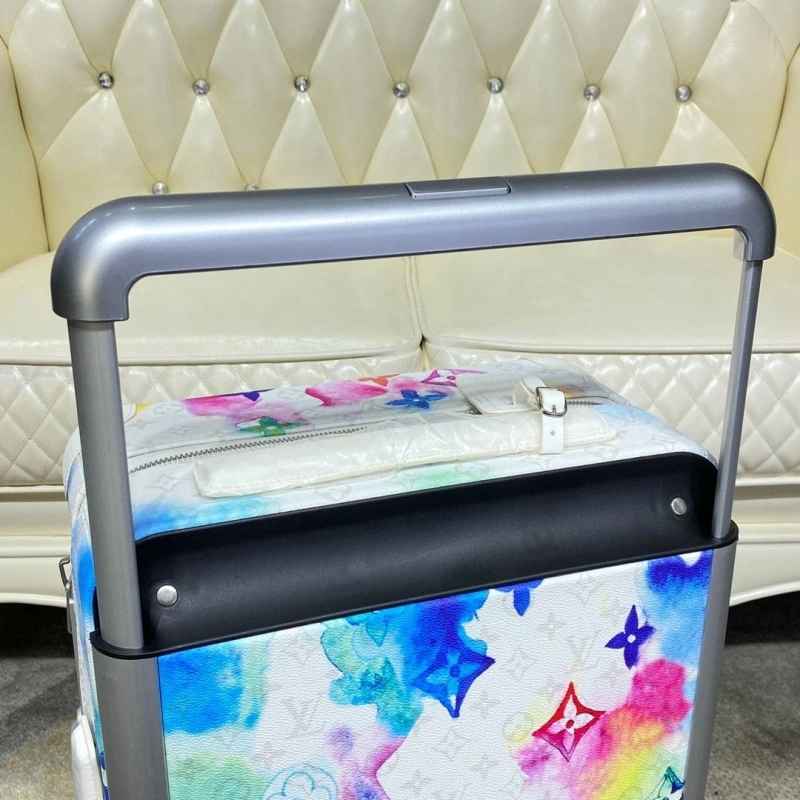Classic LX Suitcase 25756