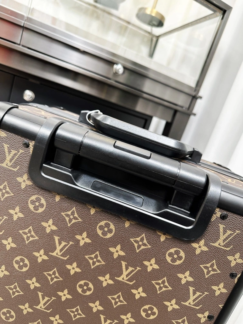 LX Suitcase Lightweight 25730