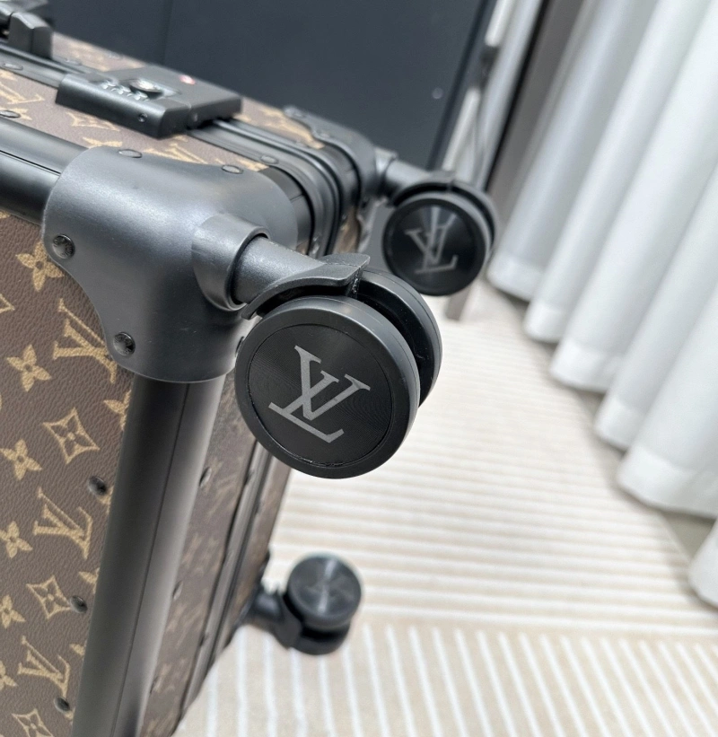 LX Suitcase Lightweight 25730