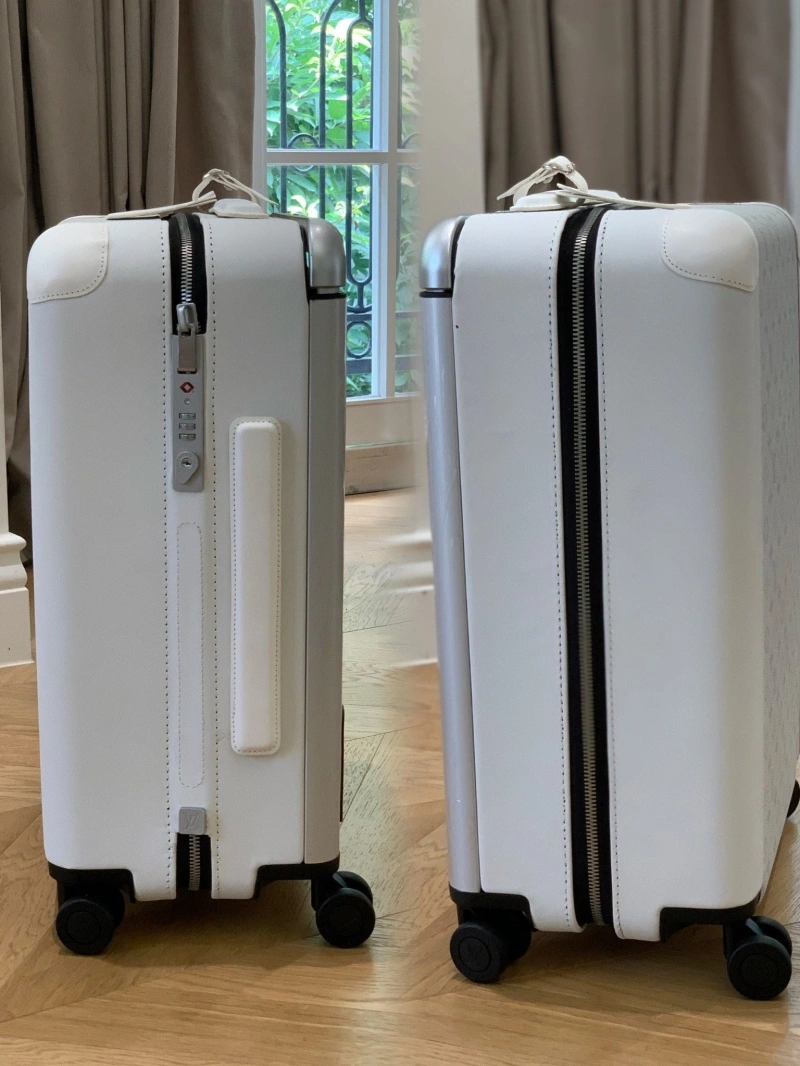 Soft LX Suitcase 25647