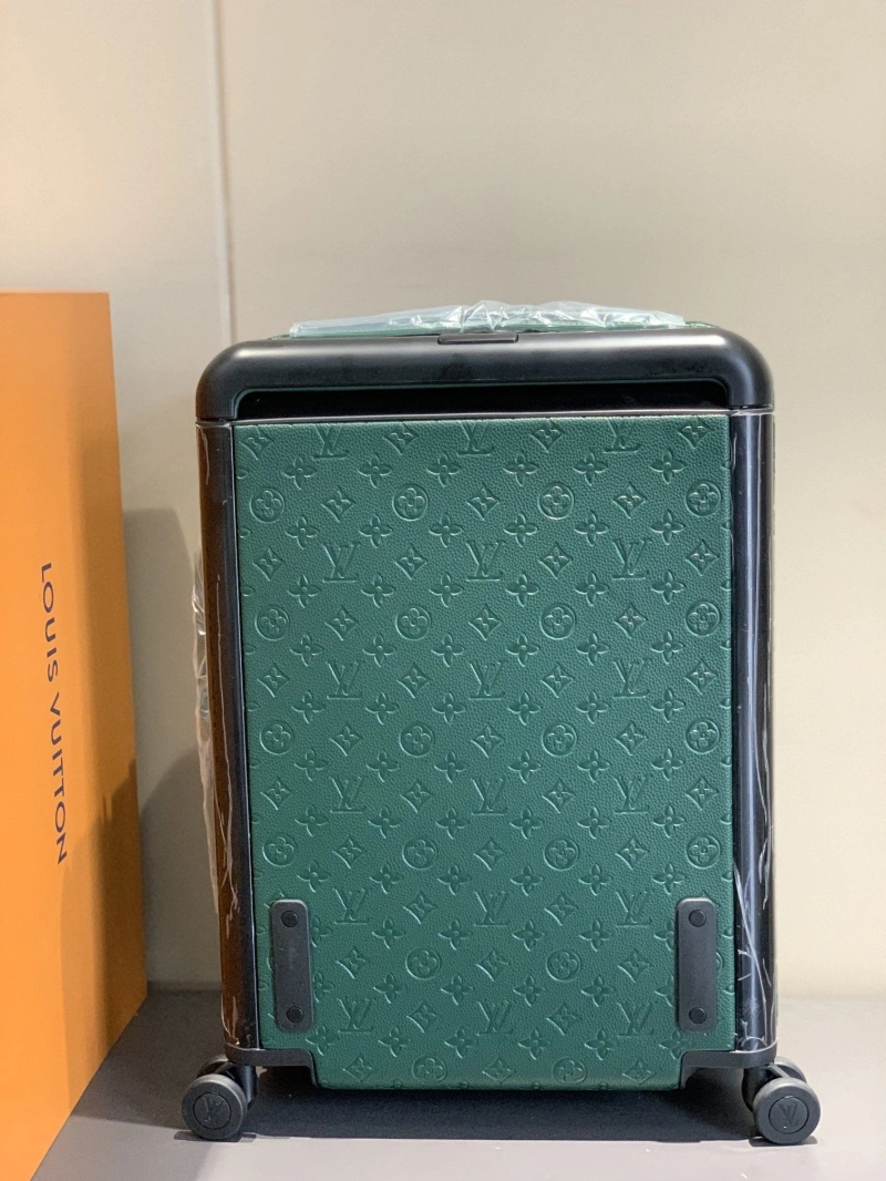 Durable LX Suitcase 25645