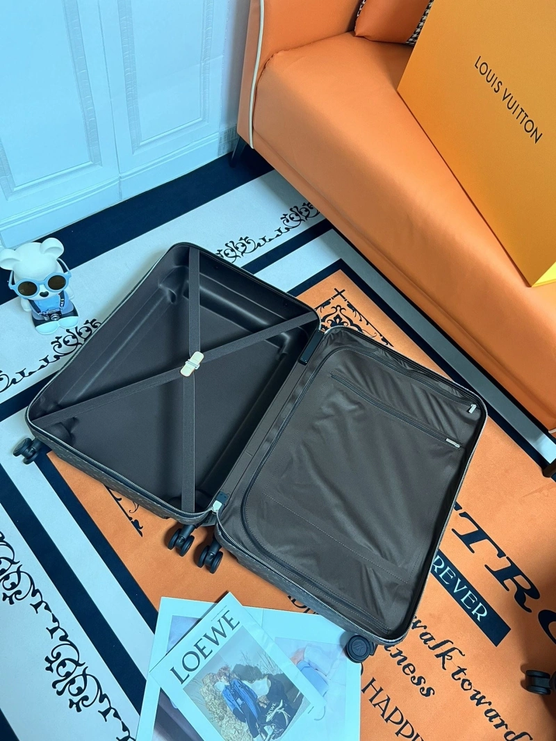 Compact LX Suitcase 25625