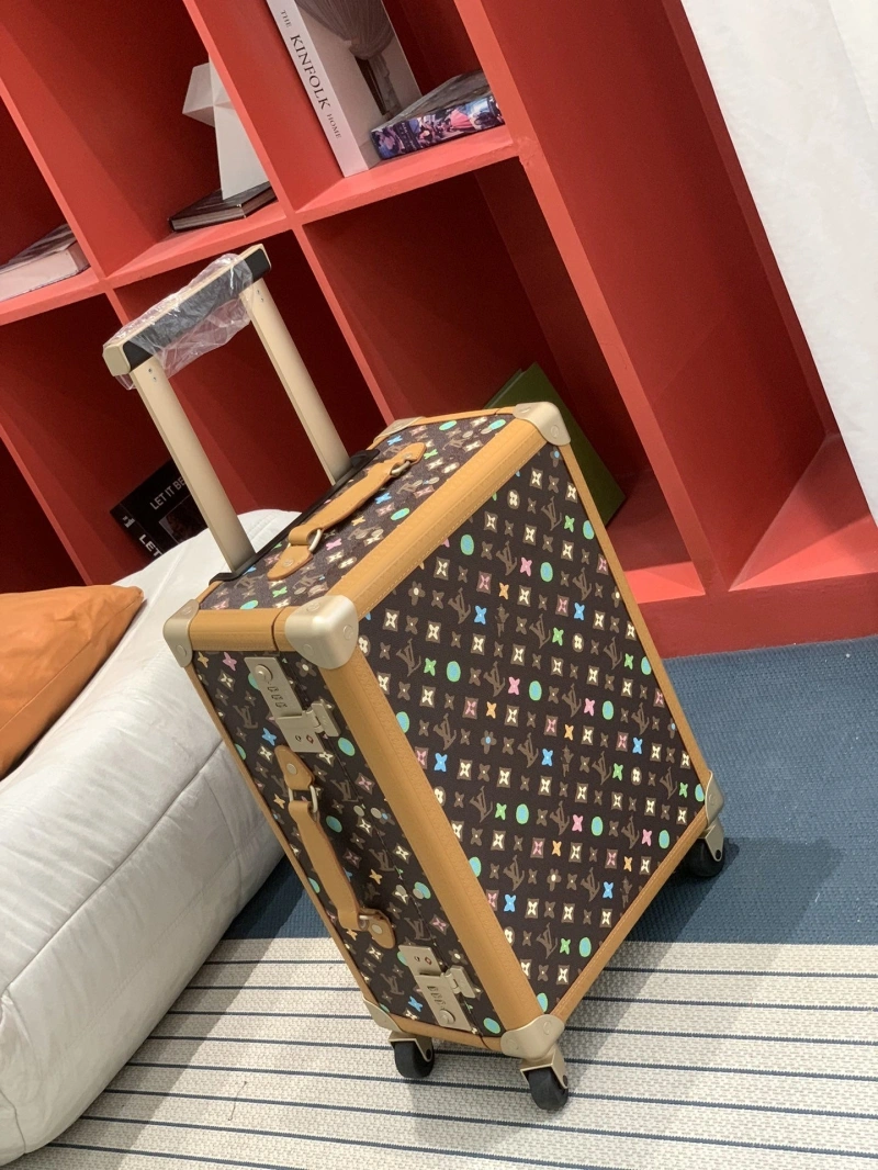 DailyWear LX Suitcase 25619