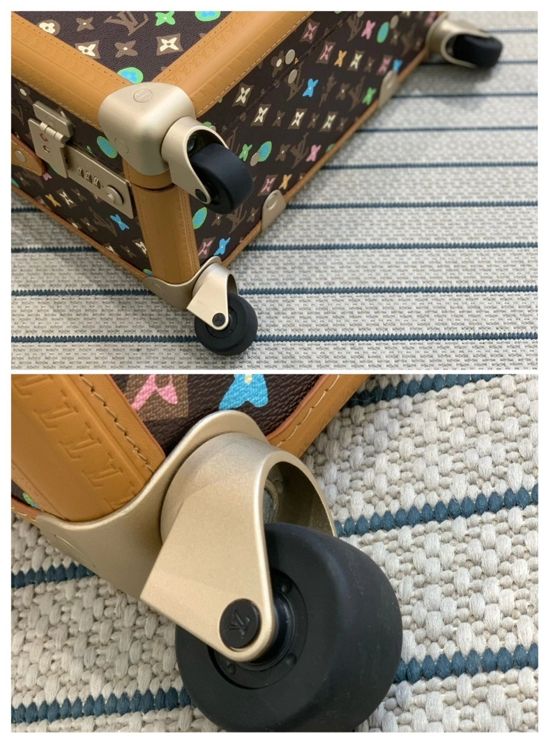 DailyWear LX Suitcase 25619