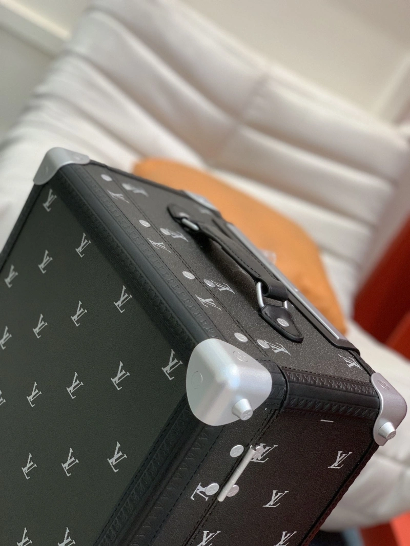 LX Suitcase Classic 25607