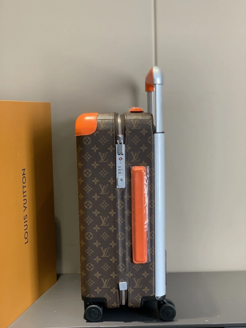 BestValue LX Suitcase 25628