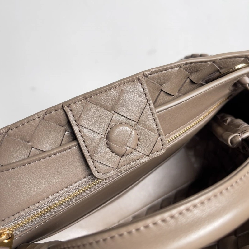 BX Top Handle Bags Bright 81257