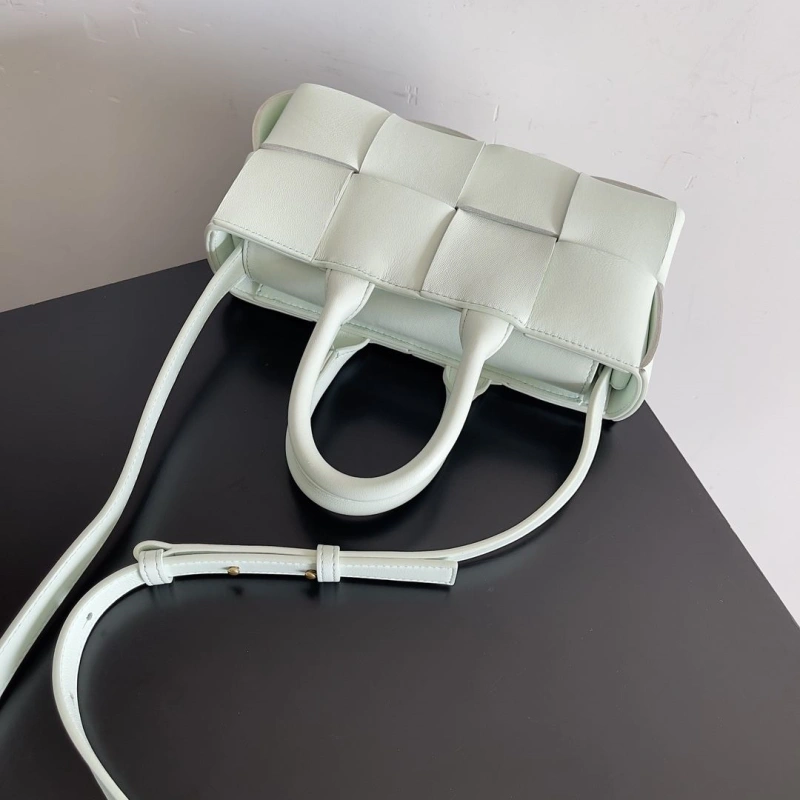 Minimalist BX Top Handle Bags 81243