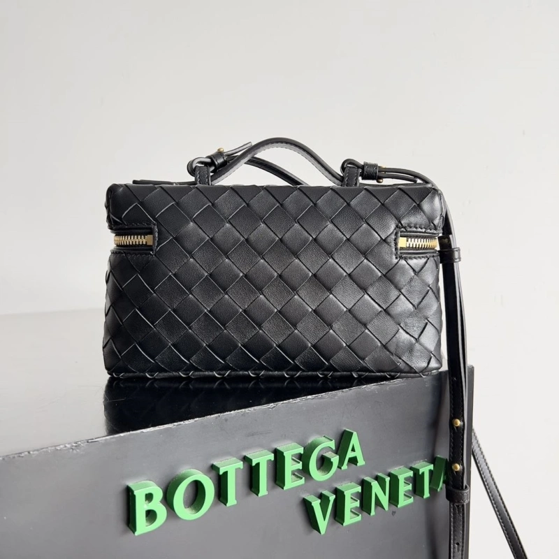 Affordable BX Cosmetic Bags 81328