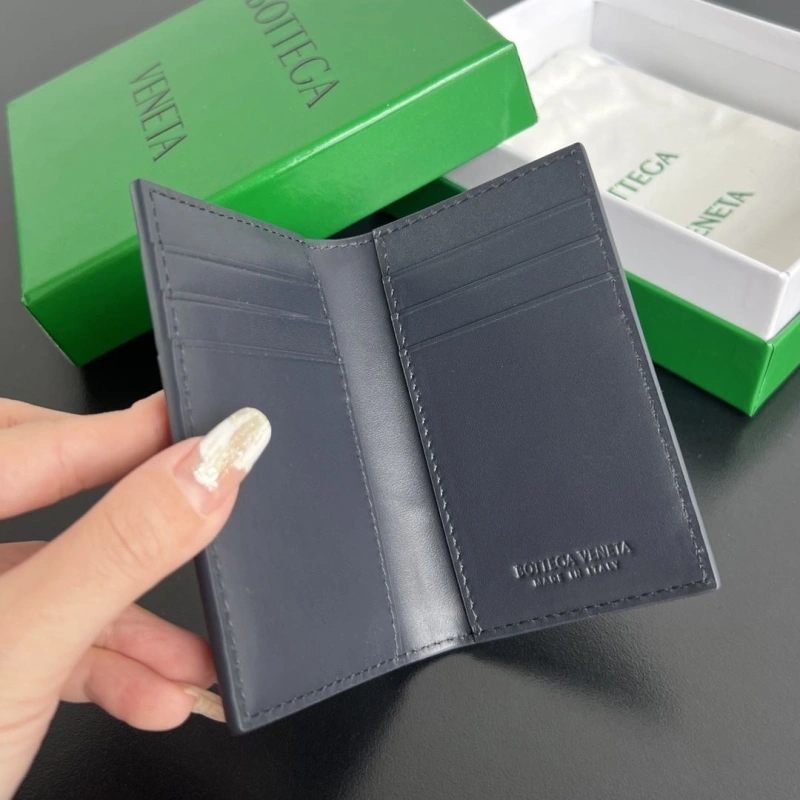 Resilient BX Wallets 81075