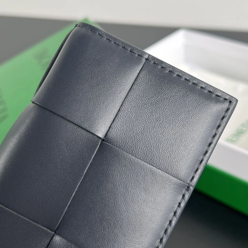 Resilient BX Wallets 81075