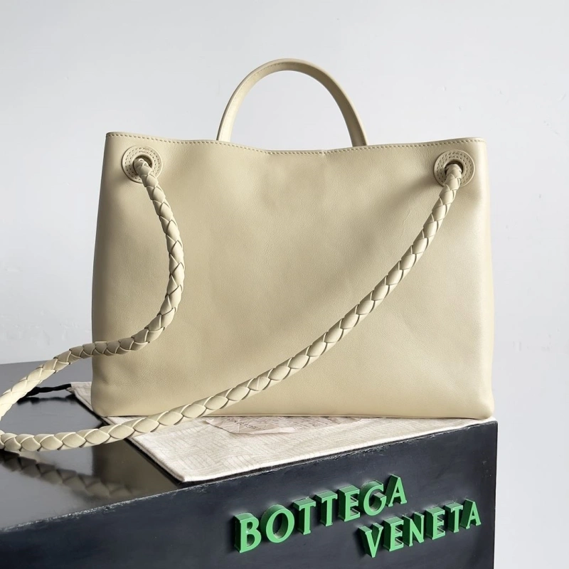 Trendsetting BX Top Handle Bags 81159