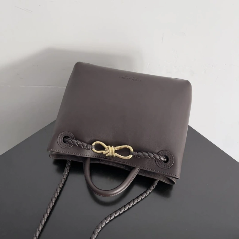 Trendsetting BX Top Handle Bags 81109