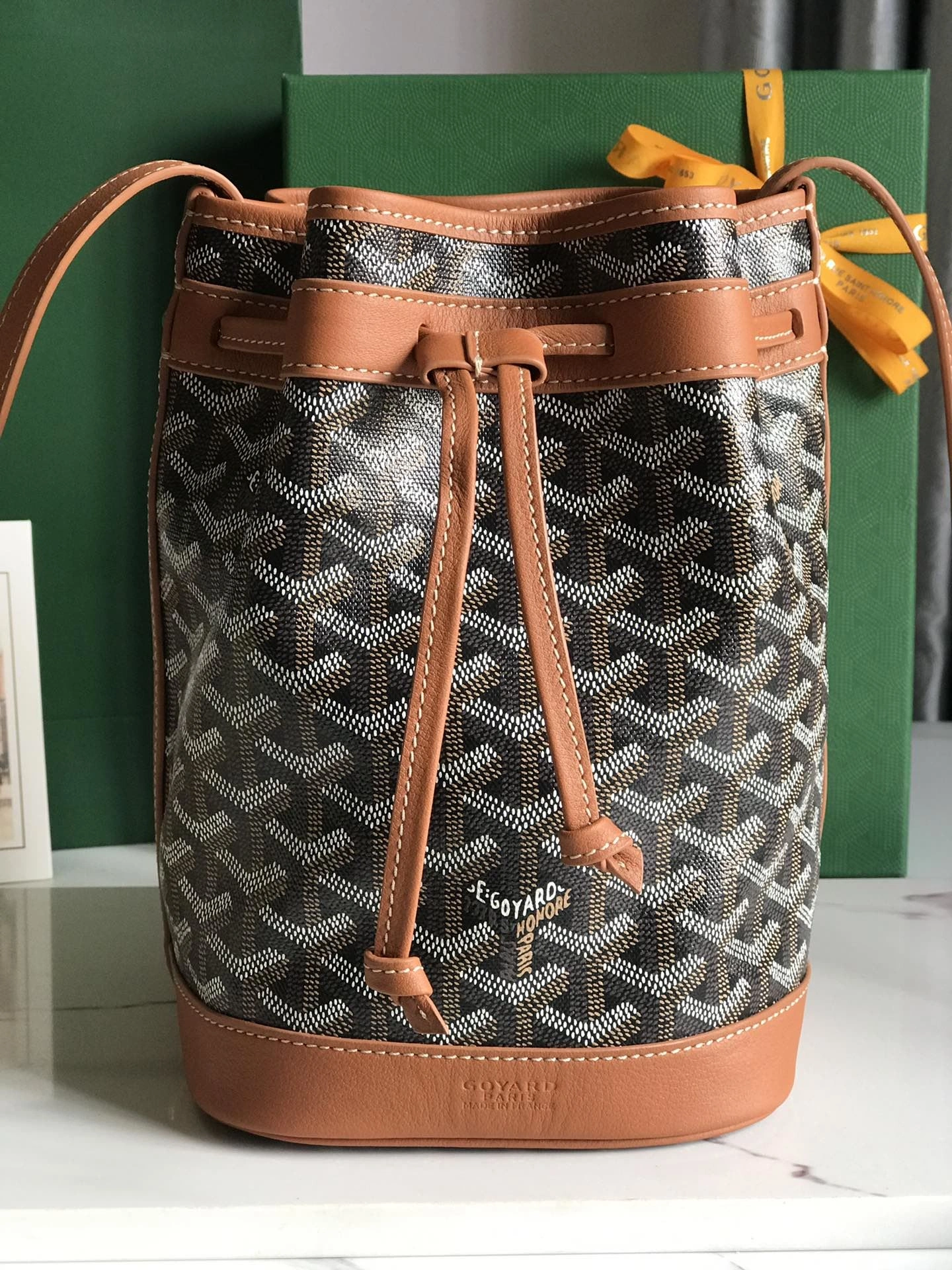 Sleek Gxyxrd Bucket Bags 83398