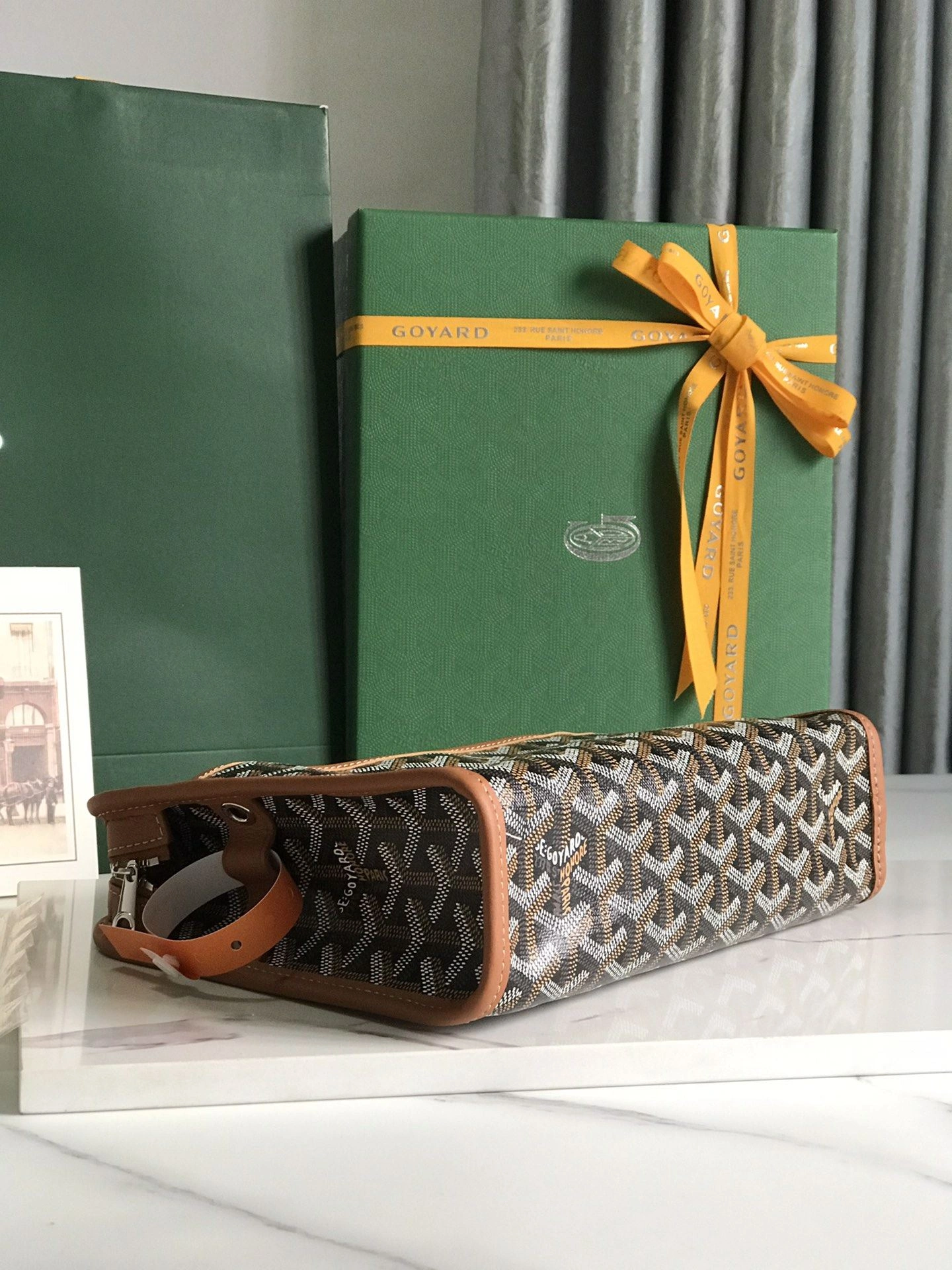 Resilient Gxyxrd Cosmetic Bags 83335