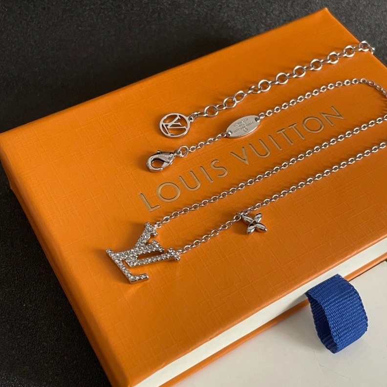 Trendy LX Necklaces 309381