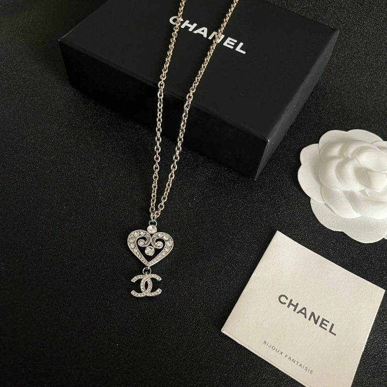 Refined Chxnxl Necklaces 286921