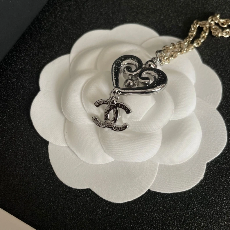 Refined Chxnxl Necklaces 286921