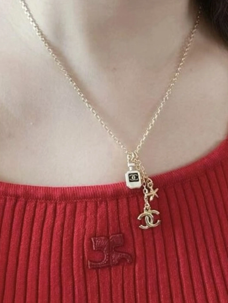 HighQuality Chxnxl Necklaces 286923