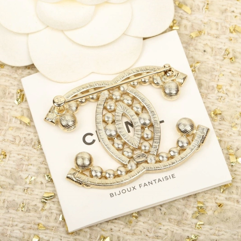 UrbanStyle Chxnxl Brooches 287895