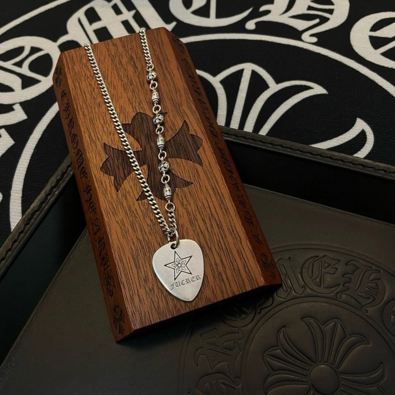 Durable Chrxmx Hxxrts Necklaces 298008