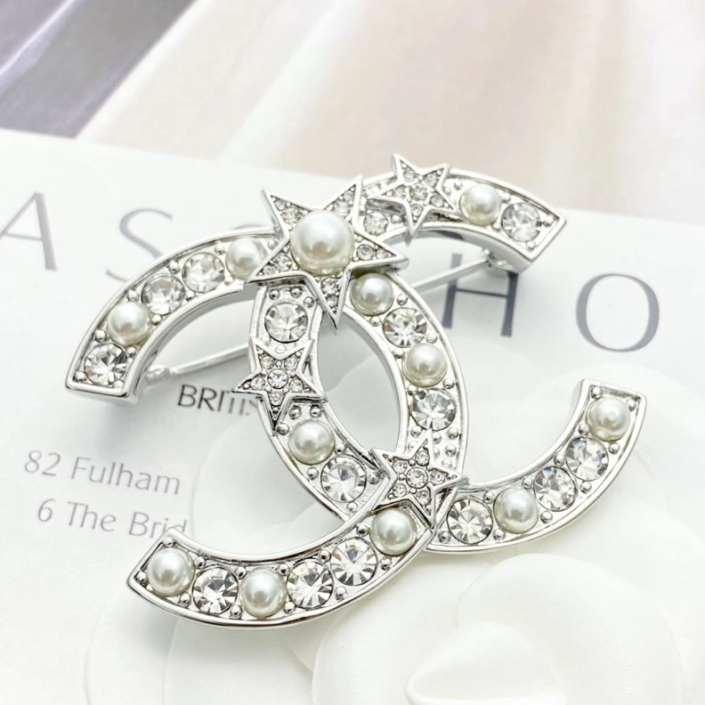 HighQuality Chxnxl Brooches 287883