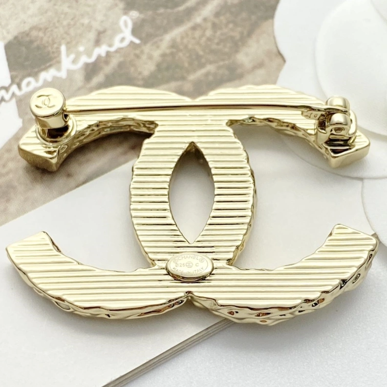 Timeless Chxnxl Brooches 287882