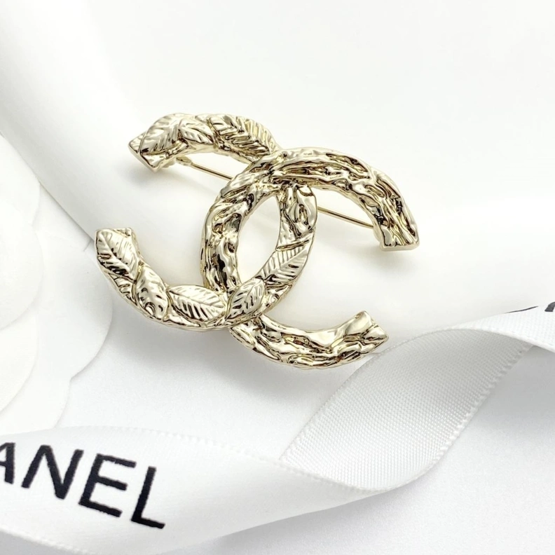 Timeless Chxnxl Brooches 287882