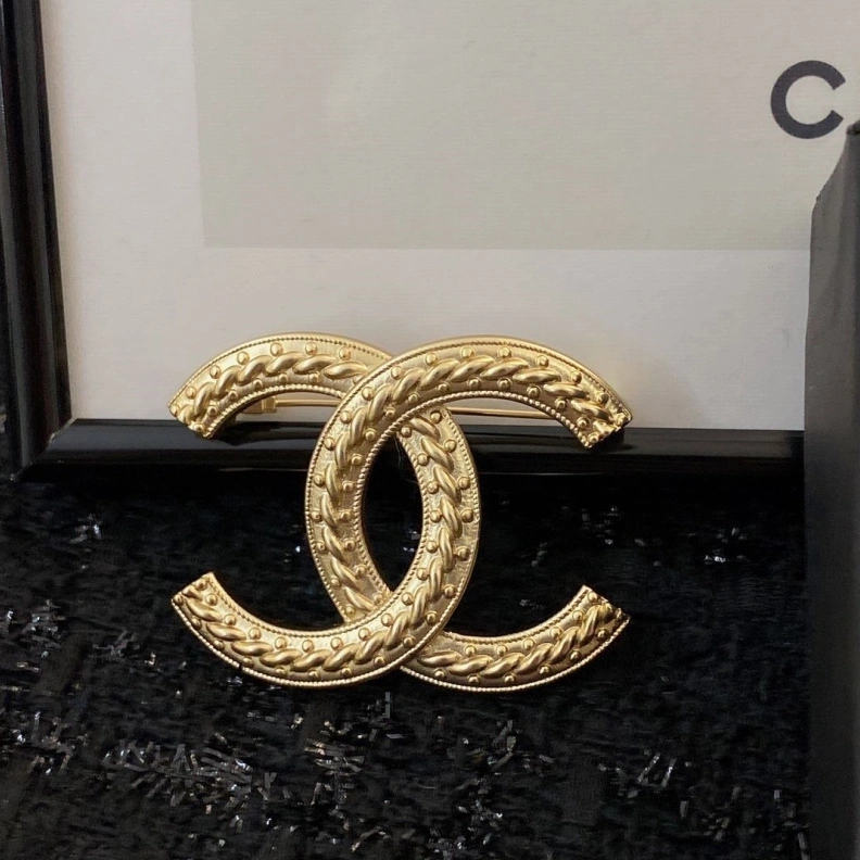 Timeless Chxnxl Brooches 287873
