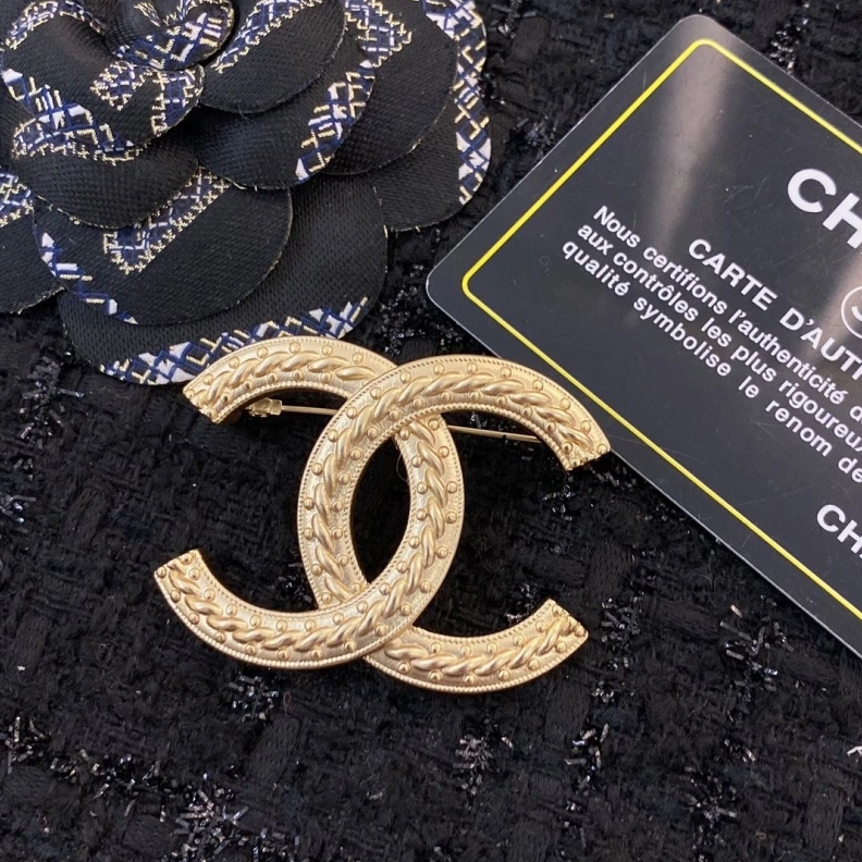 Timeless Chxnxl Brooches 287873