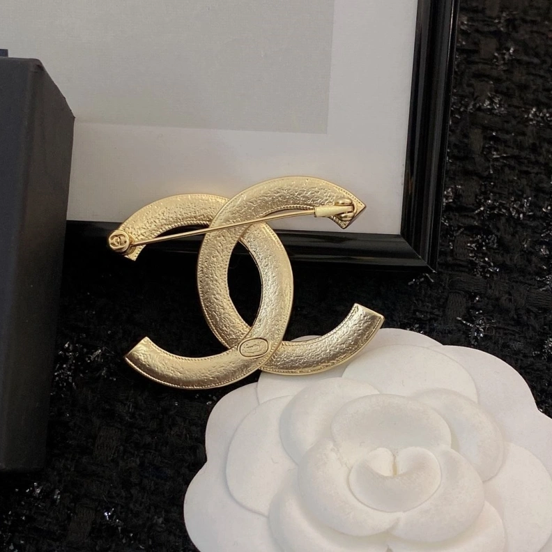 Timeless Chxnxl Brooches 287873